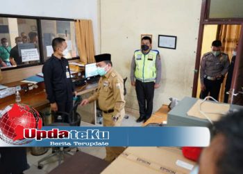 Sidak di Kantor Samsat, Gubernur Al Haris Tekankan Jangan Ada Pungutan Liar