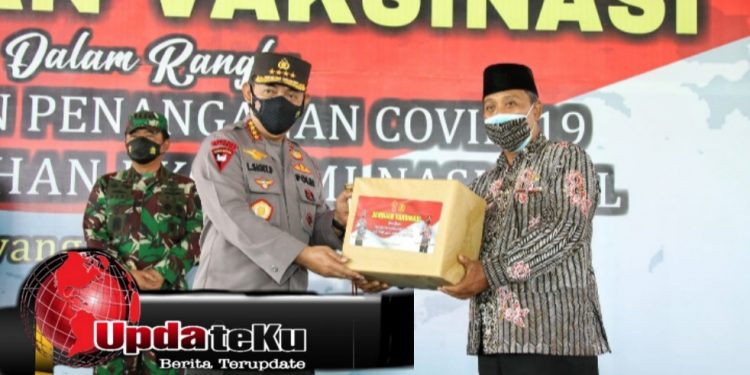 Kapolri Kejar Target 70 Persen Vaksinasi, Gandeng PCNU Banyuwangi