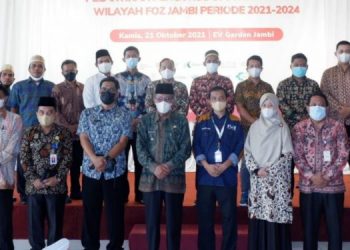Lantik Pengurus Forum Zakat, Wagub Minta Tata Kelola Zakat Ditingkatkan