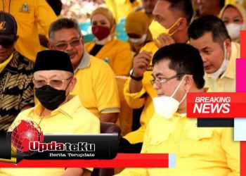 Farti Suandri Mendampingi Ketua DPD Golkar Provinsi Jambi Dalam Acara Pelantikan DPD Golkar Muaro Jambi