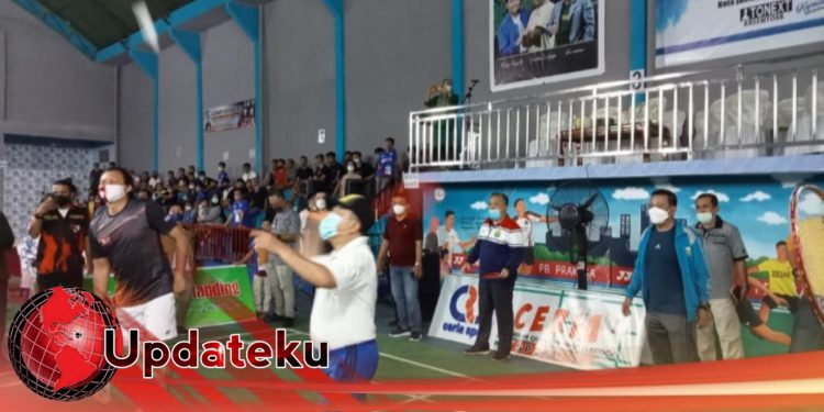 Gubernur Al Haris Mengajak Semua Mari Melawan Pandemi Melalui Olahraga