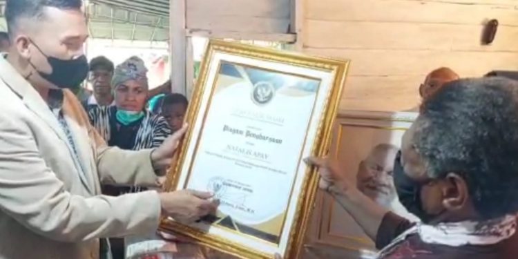 Beredar Video Jenazah Natalis Apay Tiba di Tanah Leluhurnya