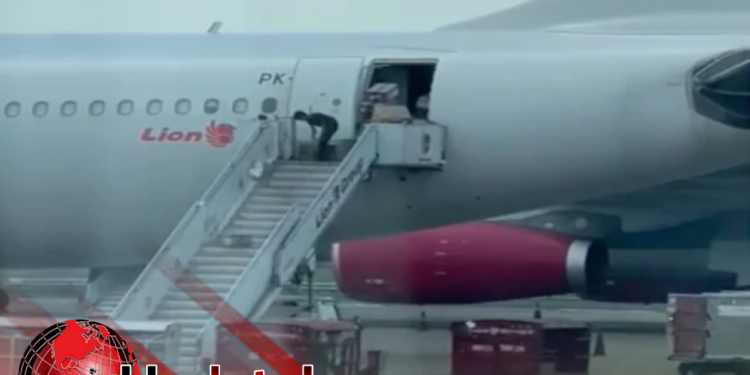 Viral Video Pembongkaran Barang Oleh Maskapai Penerbangan Yang Tidak Layak