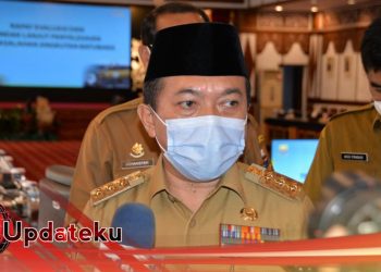 Gubernur Al Haris usai memimpin rapat koordinasi penyelesaian masalah batubara