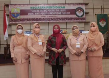 Hj.Hesnidar Haris, S.E Ingatkan Pendidikan Karakter Bagi Anak-Anak di Era Digitalisasi