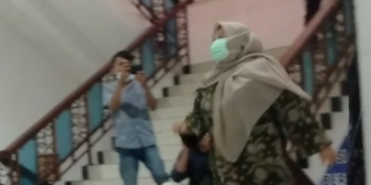 Nama Bupati Muaro Jambi Masnah Busro Berulang Kali Disebut Oleh KPK