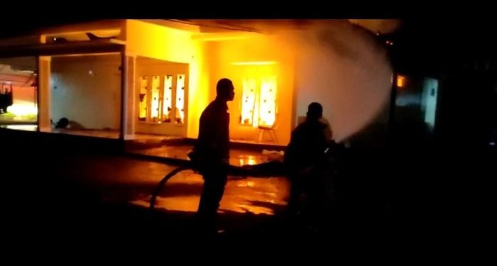 Rumah Dinas Wagub Jambi Terbakar, Diduga Akibat Korsleting Listrik