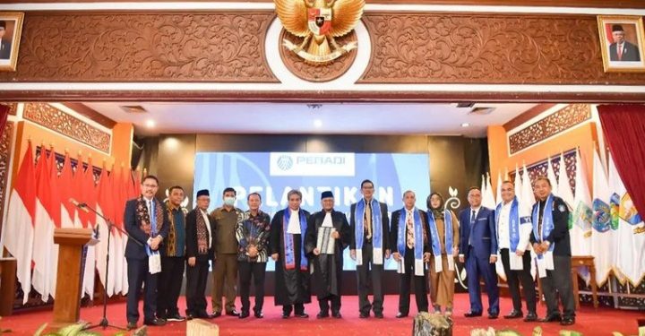 Wakil Wali Kota Jambi Dr. dr. H. Maulana, MKM Dilantik Menjadi Dewan Kehormatan Daerah PERADI Jambi