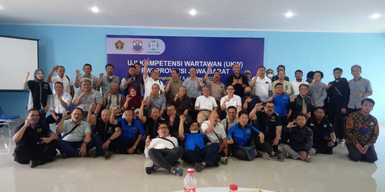 PWI Jabar Sukses Gelar UKW, Puluhan Wartawan Dinyatakan Kompeten