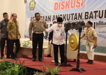 Gubernur Jambi Al Haris Tegaskan Perusahaan Batubara Wajib Patuhi Aturan
