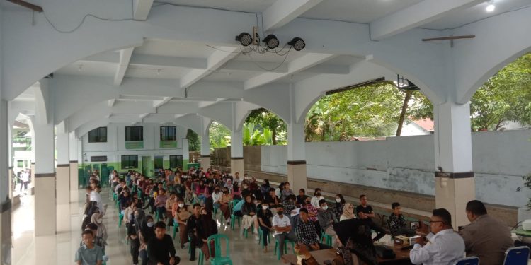 Sosialisasi “REKAN” di SMA/SMK Pelita Raya Oleh Pokdarkamtibmas Bhayangkara Kota Jambi, BNN dan Binmas Polresta Jambi