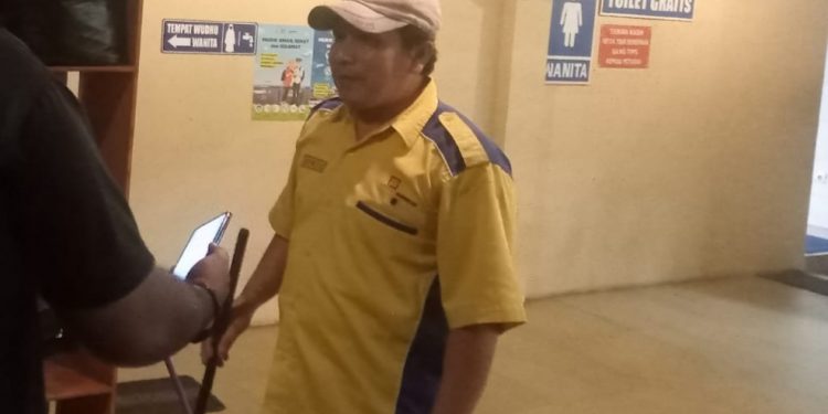 Yayat, Cleaning Service Rest Area KM 125 Cileunyi Salah Satu Karyawan Berdedikasi Tinggi