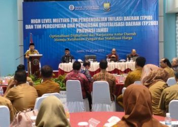 Gubernur Jambi, Al Haris Minta TPID Antisipasi Kenaikan Harga Jelang Ramadan