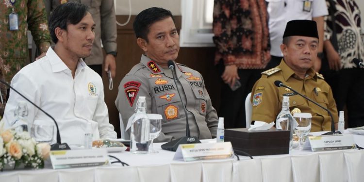 Al Haris Imbau Perusahaan Batubara Tertibkan Para Sopir