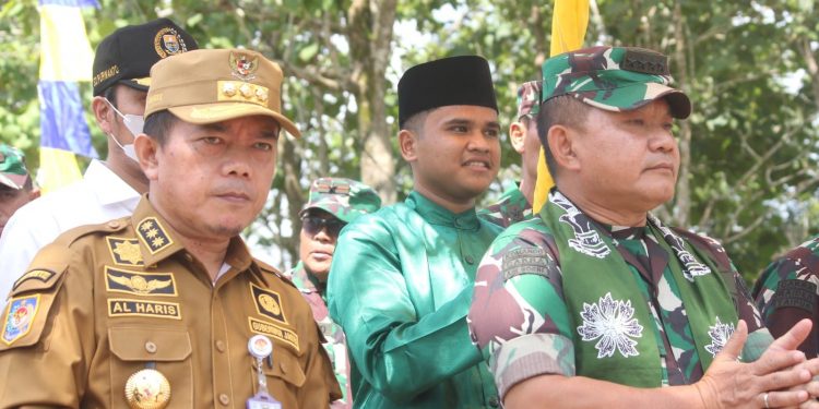 Al Haris : Selain Udara, Evakuasi Hari Ini Juga Lewat Darat