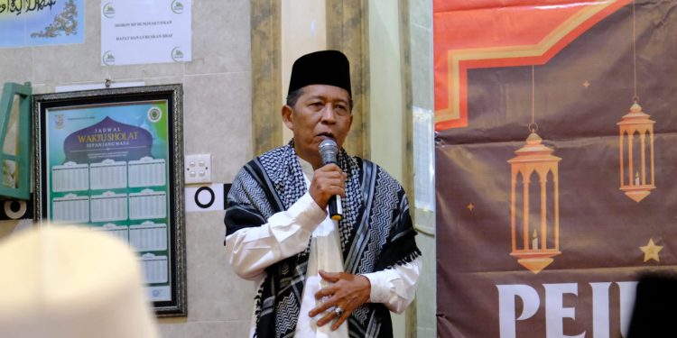 Wakil Gubernur Jambi Drs. H. Abdullah Sani Ajak Masyarakat Makmurkan Masjid