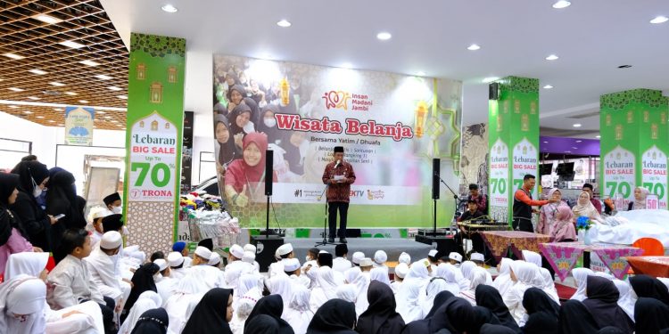 Wagub Jambi Abdullah Sani Apresiasi YIMJ Telah Tebarkan Kebahagiaan di Bulan Ramadhan