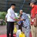 Walikota Jambi Syarif Fasha serahkan Bantuan Sosial dalam Rangka Penanggulangan Kemiskinan Ekstrem Perkotaan