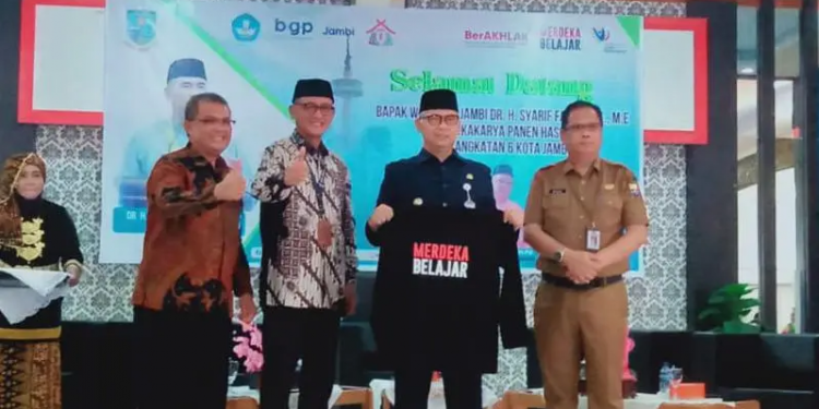 Walikota Jambi Syarif Fasha : Guru Merupakan Penggerak Baik Bagi Siswa Maupun Guru Lainnya