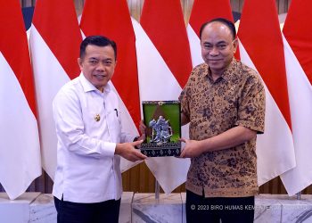 Perluas Jaringan Internet Sampai ke Desa, Gubernur Al Haris Lakukan Pertemuan dengan Menkominfo RI