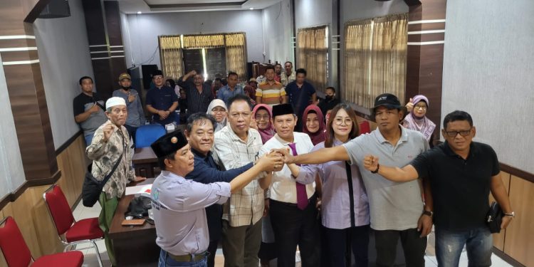 Setelah Dilakukan Voting Suara Dalam Rapat Luar Biasa Forkom Ormas Kota Jambi , Amir Akbar Terpilih Menjadi Plt Ketua