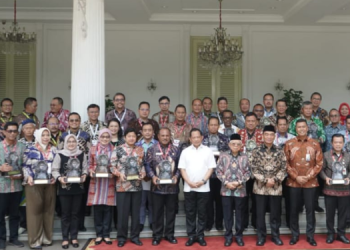 Wapres Ma’aruf Amin Berikan Penghargaan Paritrana Award Kepada Gubernur Jambi Al Haris