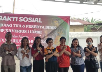 Alumni SMA Xaverius 1 Jambi Angkatan 2002 Adakan Bakti Sosial Bagikan Ratusan Sembako