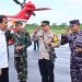 Presiden Joko Widodo Mendarat di Bandar Udara Komodo