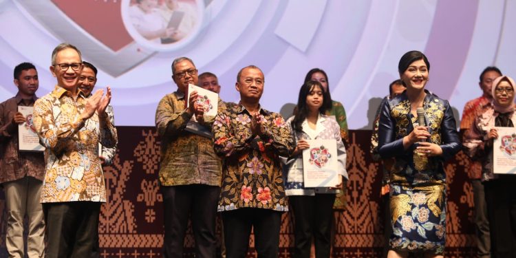 OJK Luncurkan Peta Jalan Pengawasan Perilaku Pelaku Usaha Jasa Keuangan, Edukasi dan Pelindungan Konsumen 2023-2027