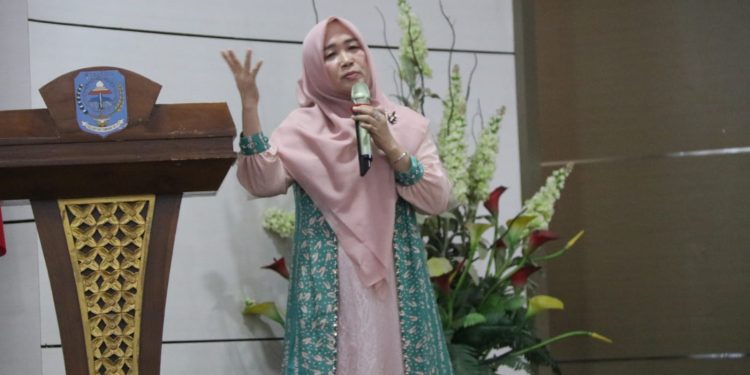 Hj. Hesti Haris Buka Pelatihan Smart Edu di Kabupaten Merangin