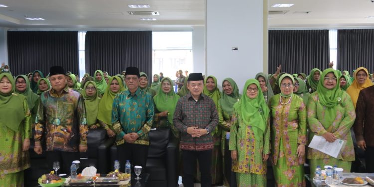 Gubernur Al Haris Dorong Muslimat NU Ambil Peran di Masyarakat