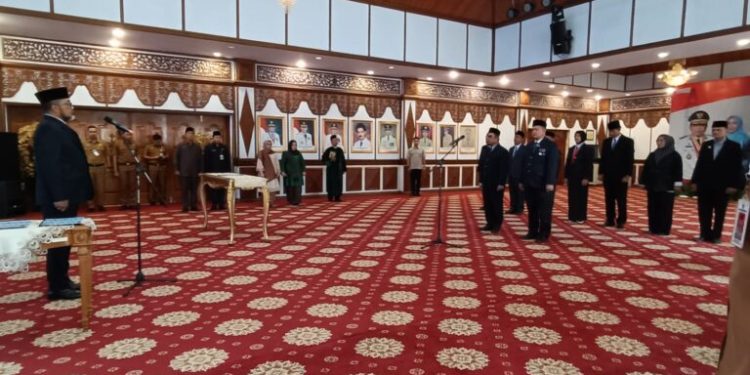Sekda Jambi Resmi Melantik Pejabat Eselon II dan III