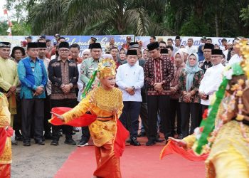 Gubernur Al Haris Resmikan Masjid Baiturrahim Rantau Keloyang Bungo