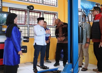 Kunjungi SMK 8 Bungo, Gubernur Al Haris Dicurhati Guru Soal PPPK dan Alat Praktek