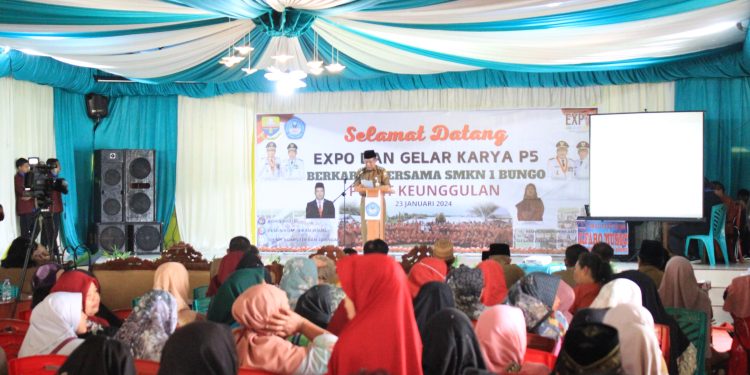Wagub Sani Apresiasi Expo dan Gelar Karya P5 Di SMK N 1 Bungo