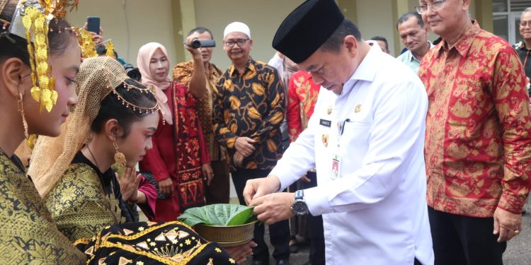 Gubernur Al Haris: Kerukunan Masyarakat Nagari Paninggahan Luar Biasa