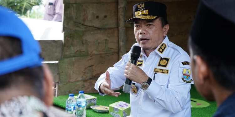 Bertemu dan Berdialog dengan Petani di Desa Tidar Kuranji, Gubernur Al Haris Dukung Pengembangan Komoditas Cabai