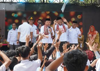 Gubernur Al Haris Motivasi Siswa-Siswi SMA Negeri 2 Muaro Jambi Tidak Boleh Kalah Dengan Kota Jambi