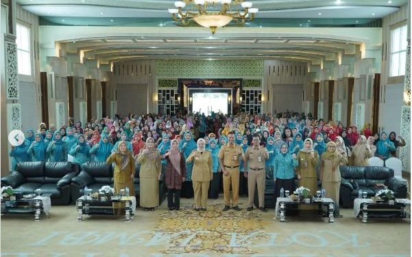 Pj Walikota Jambi Buka Sosialisasi Posyandu dan Pokja PKK Atasi Stunting