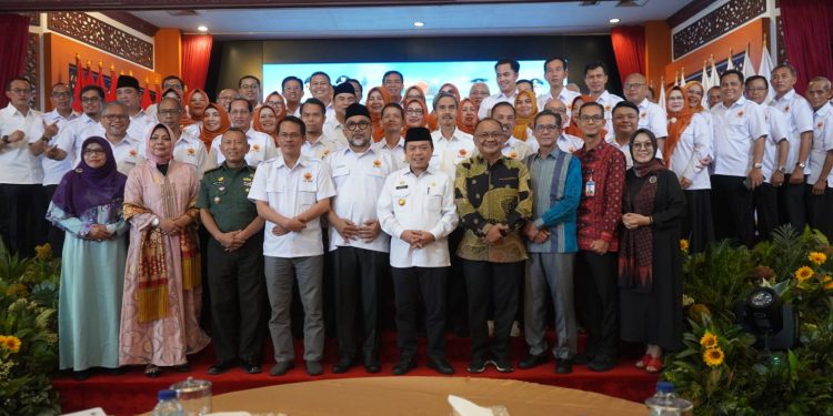 Gubernur Al Haris: Alumni UNJA Harus Tetap Kompak