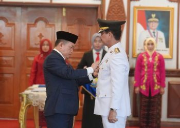 Gubernur Al Haris Resmi Lantik Raden Najmi Sebagai Pj. Bupati Muaro Jambi dan Perpanjang Masa Jabatan Bachril Bakri