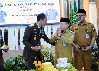 Gubernur Al Haris Beri Ucapan Selamat Hari Bhakti Adhyaksa Ke-64