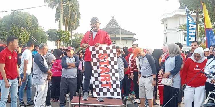 Lepas Jalan Santai HUT Kemerdekaan, Sekda Minta Seluruh Komponen Turut Membangun Bangsa