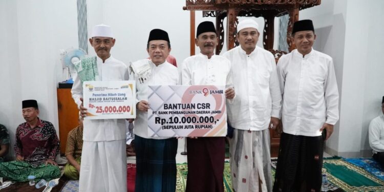 Gubernur Al Haris Bersama Bupati Bungo Mashuri Safari Ramadhan di Lubuk Niur