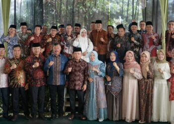 Hari Ketiga Lebaran, Gubernur Al Haris Tekankan Kekompakan Antar Bupati/Wali Kota