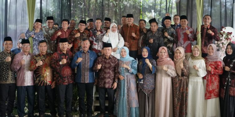 Hari Ketiga Lebaran, Gubernur Al Haris Tekankan Kekompakan Antar Bupati/Wali Kota