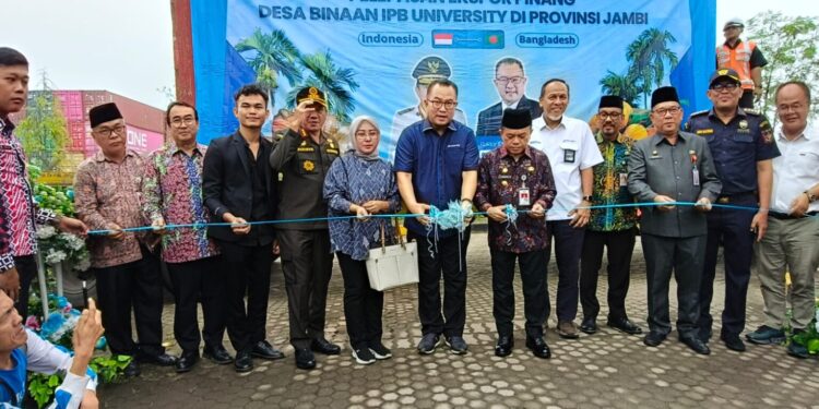 Lepas Ekspor Pinang ke Bangladesh, Gubernur Jambi Al Haris Apresiasi Pengusaha Muda Binaan IPB