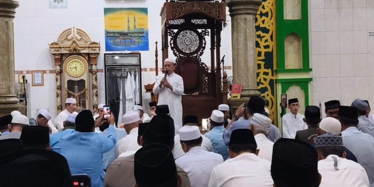 Gubernur Al Haris Safari Subuh Bersama Ustadz Ucay