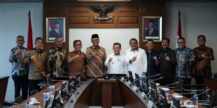 Gubernur Al Haris Temui Menteri PU, Dorong Pembangunan Infrastruktur di Jambi