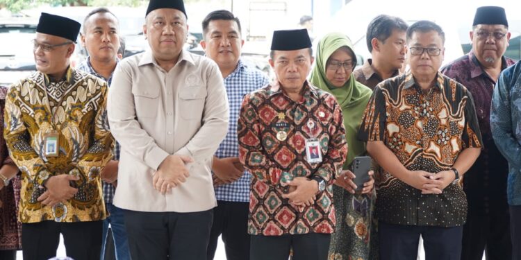 Gubernur Al Haris Harap Undang-Undang Yang Direvisi Berpihak Kepada Guru